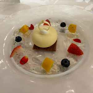 結婚式のために作られたデザート