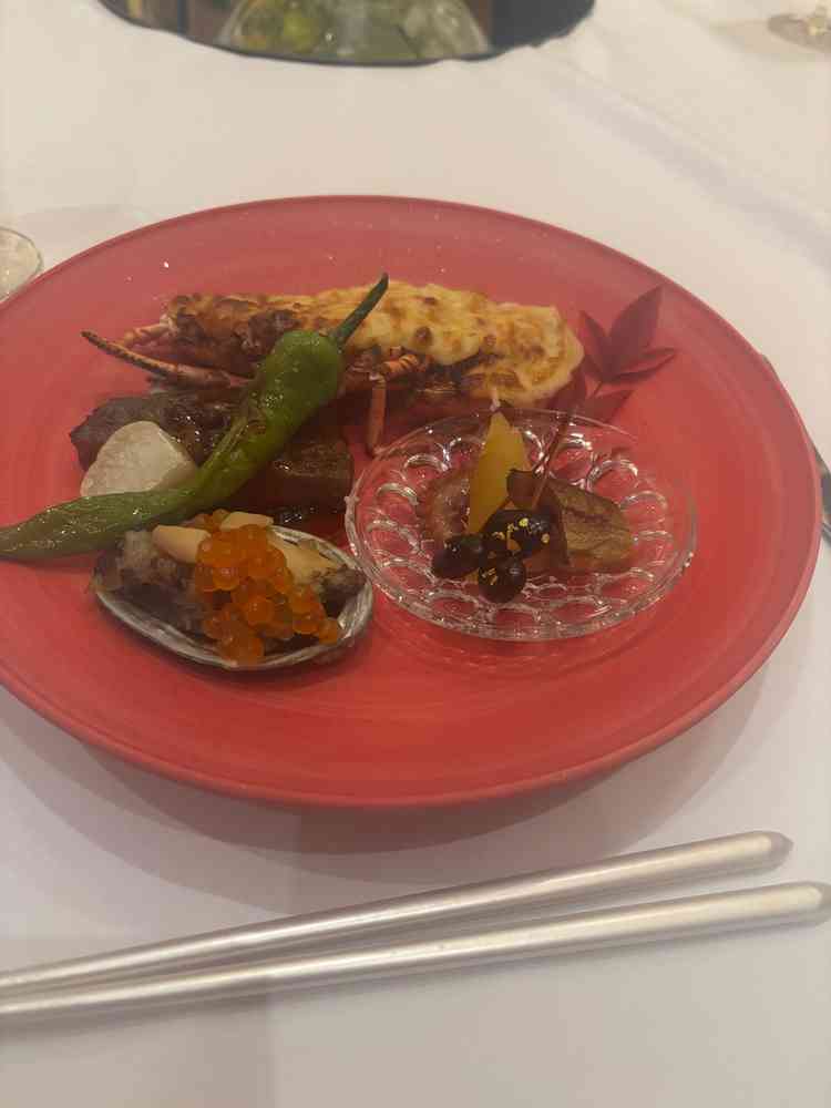 和食の試食でした。婚礼料理としてちょうど良さそうです。