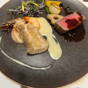 試食のメイン料理、式場料理なのでそれなりに美味しかった