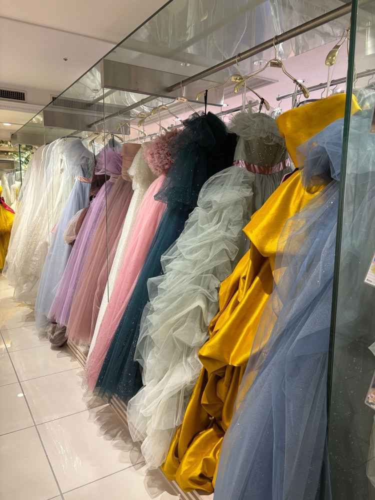 ドレスの種類が豊富で、ディズニーコラボも魅力的でした。