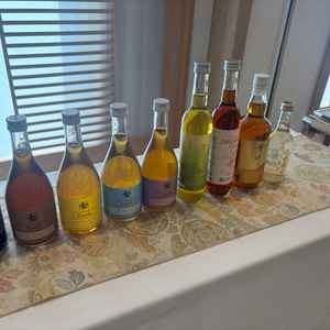 京都で作られているというお茶。種類も豊富で並んでいるボトルも素敵でした。