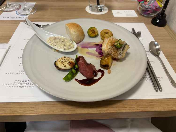 試食のプレートも美味しく、チーズリゾットはしっかりチーズなのにしつこくなくて食べやすかった
