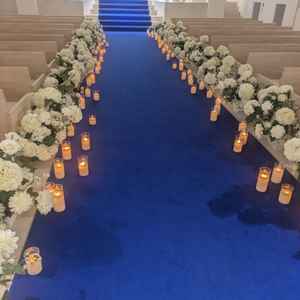 幻想的な青のバージンロード