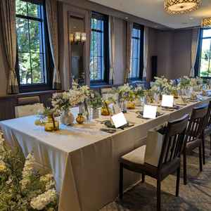 少人数向けの披露宴会場