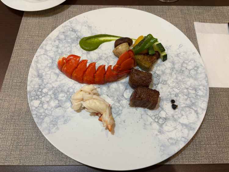 オマール海老が特に美味しかったです。