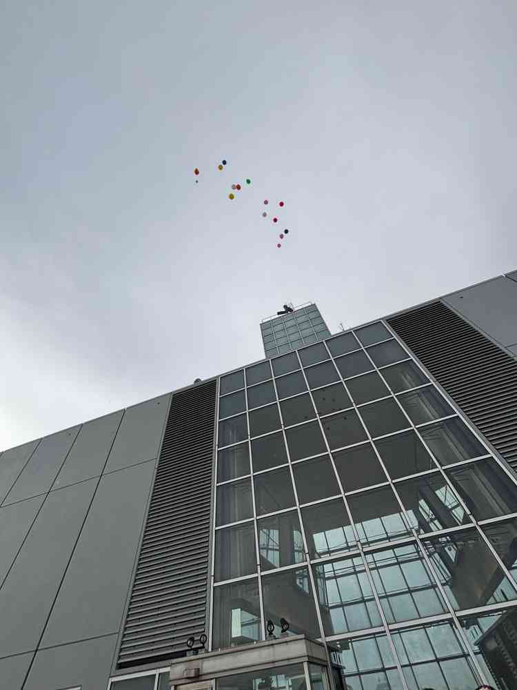 バルーンリリース