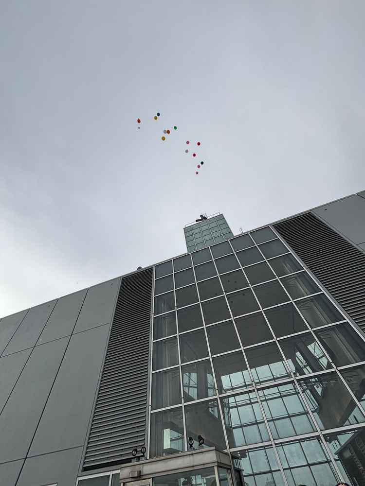 バルーンリリース