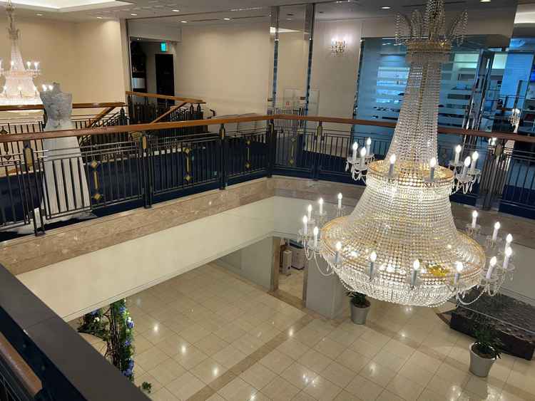 2階から見えるシャンデリア