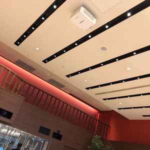 2階に入場口がありました。お色直しの後は2階から入場したいと思っていたので、好印象でした。