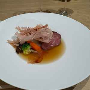 試食の写真です。牛肉を使用しており、鰹節も香り高かったです。