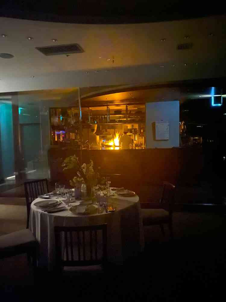 オープンキッチンフランベ