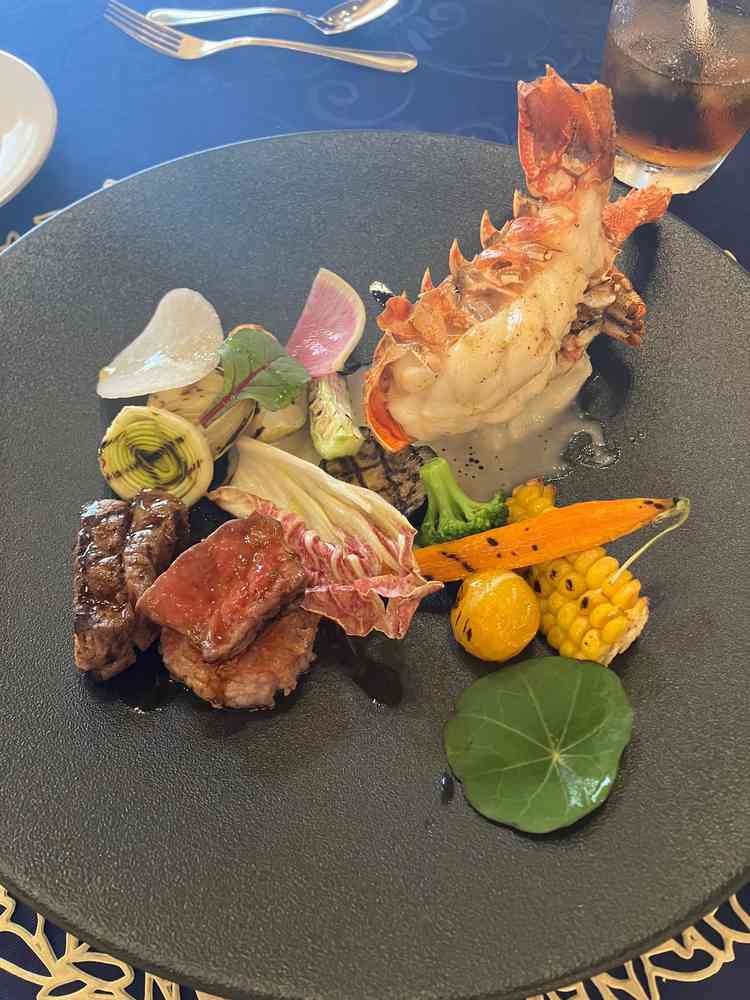 野菜ソムリエがいて、野菜料理に力を入れているそうです。