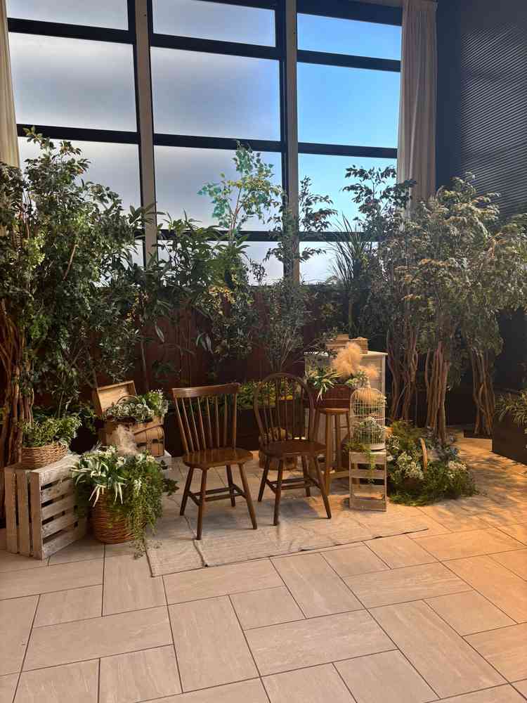 各披露宴会場専用備え付けのガーデンは全天候型で室内にありデザートビュッフェが楽しみになりました。