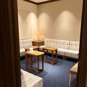 両家しんぞくのまちあいし親族の待合室が完備されていて、ゆっくり待ってもらえそうでした。