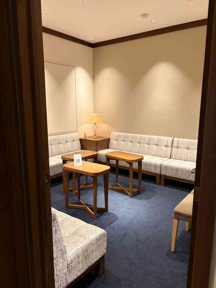 両家しんぞくのまちあいし親族の待合室が完備されていて、ゆっくり待ってもらえそうでした。