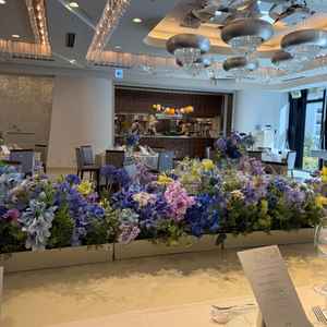 披露宴会場。高砂からオープンキッチンが見えるので、様子が分かりとてもいいなと思いました。