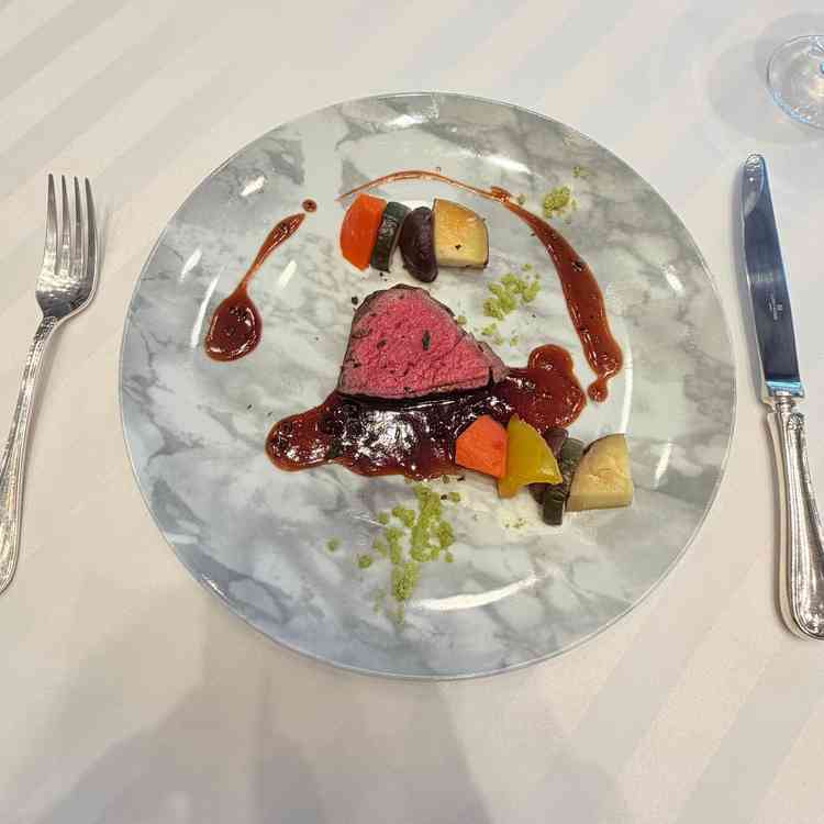 お料理が本当に美味しく、ゲストの皆さんにも楽しんでいただからと思います。