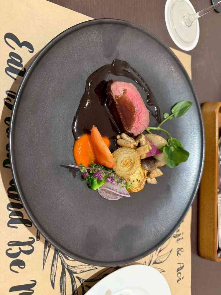 とても柔らかいお肉で美味しかったです。特にスープが美味しく衝撃でした。