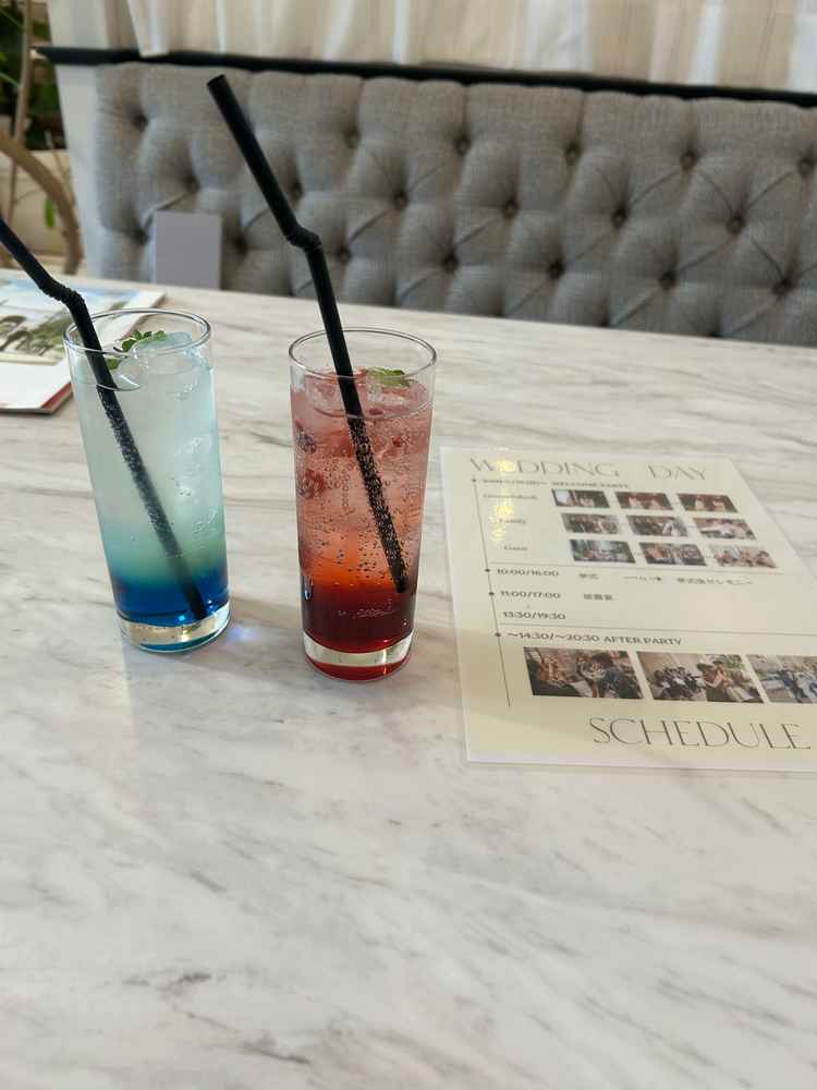 ノンアルカクテルです。見学時のサービスはかなり充実していました。限定のベリー味は甘く美味しかったです
