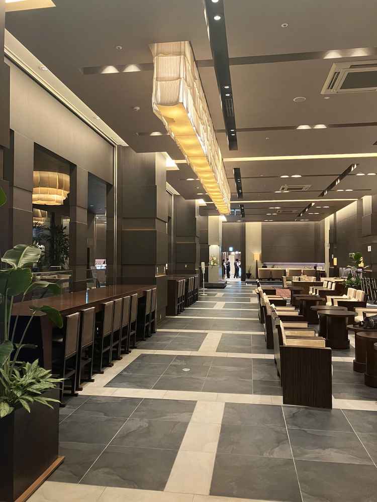 ゲストの待合室は洗練された海外のホテルロビーを思わせるような作りで工夫されており、ゲストに配慮した設