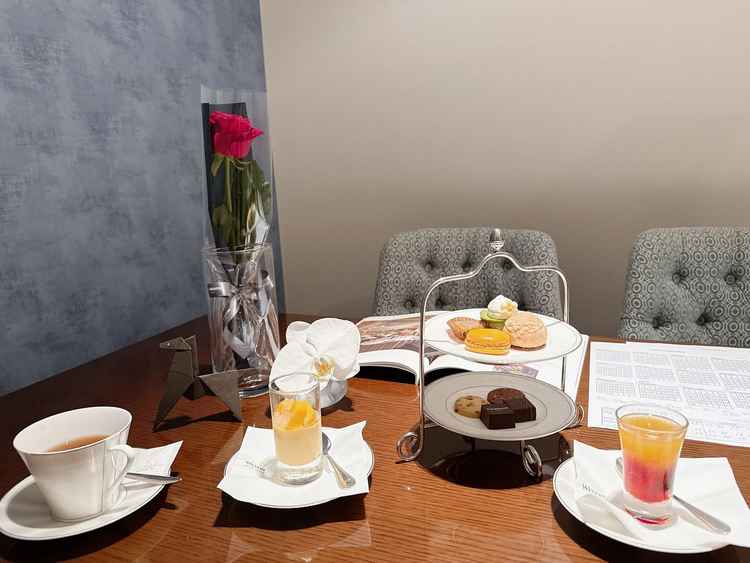 デザートの試食はどれも美味しくて紅茶も色々な種類から選べました。