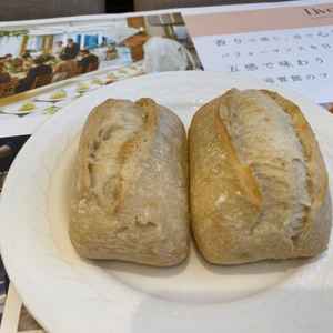 パンは少し硬かったですが熱いまま頂けて良かっだと思います。