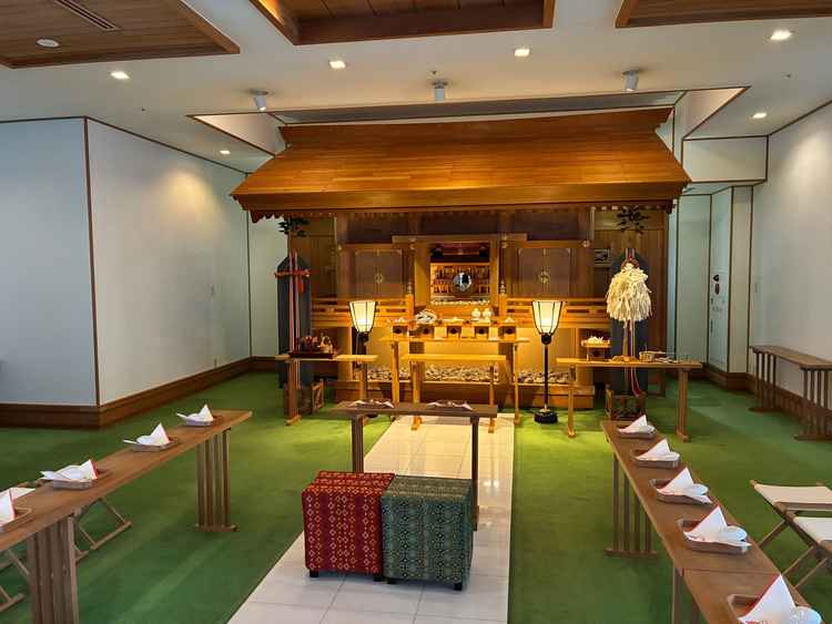 本格的な神殿で神前式ができる