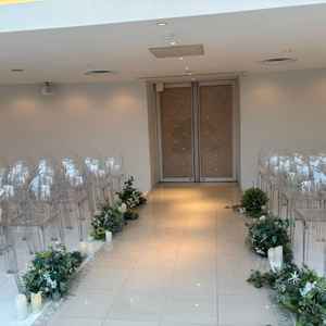 横に長いので一人一人のゲストとの距離が近いところが良かった