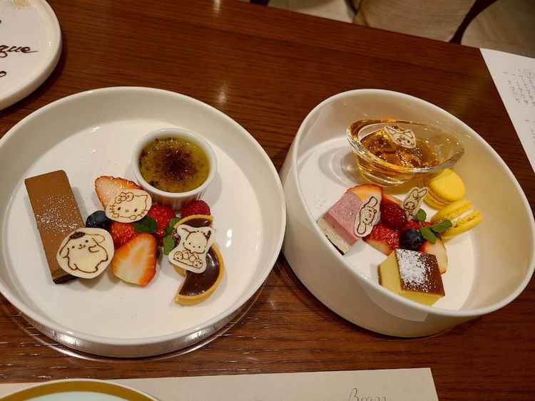 サンリオが好きと伝えたら試食の際にパティシェさんが準備をしてくれ、心遣いに感激しました。