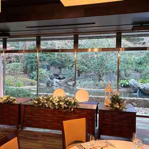 新郎新婦席もゲストがよく見える位置に設定されておりアットホームな雰囲気でした。