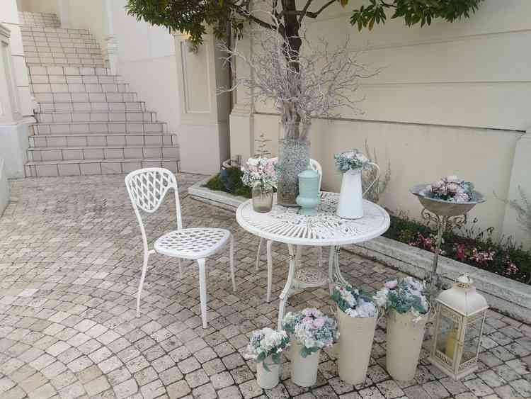 凱旋門入場すぐの写真。かわいい装飾で、特別感をえることができる。