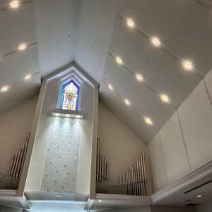 チャペルについているオルガン。重厚感がある。