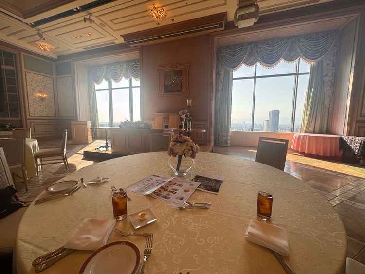 どの披露宴会場も高級感がある内装で良かった。