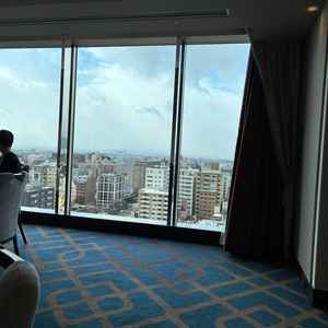 アポロンからの眺望　　なかなかこの高さでの会場はないと思い惹かれた