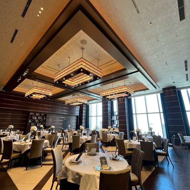 70人規模程度の披露宴会場