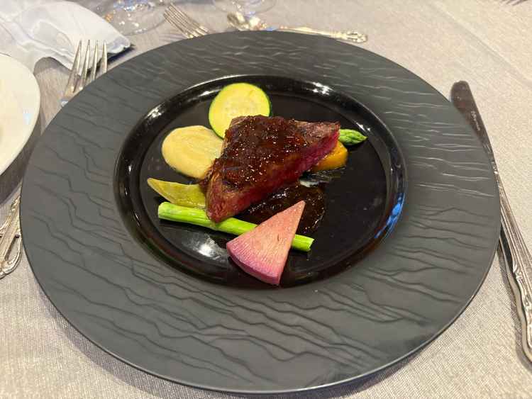 食事。美味しい。