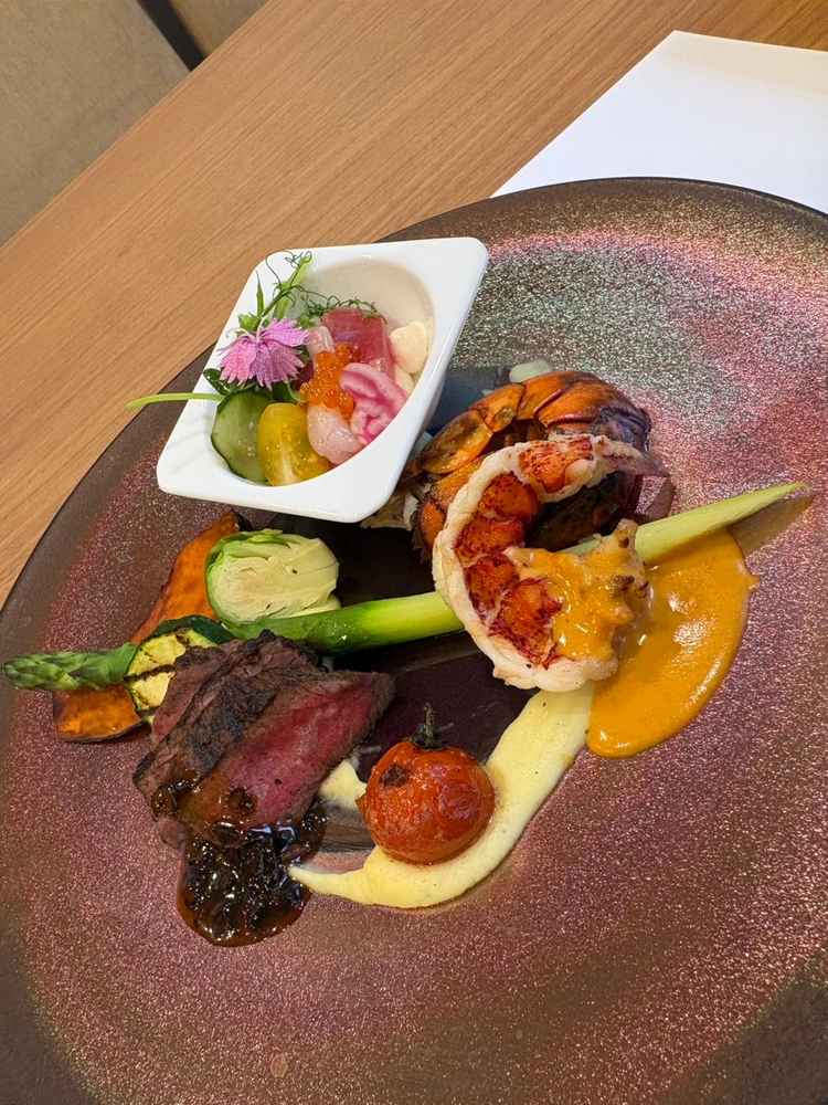 料理の見た目、味ともに素晴らしい。