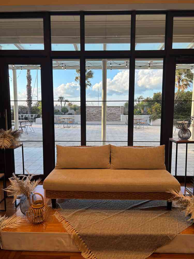 ガーデンが広く、開放感のある披露宴会場だった。