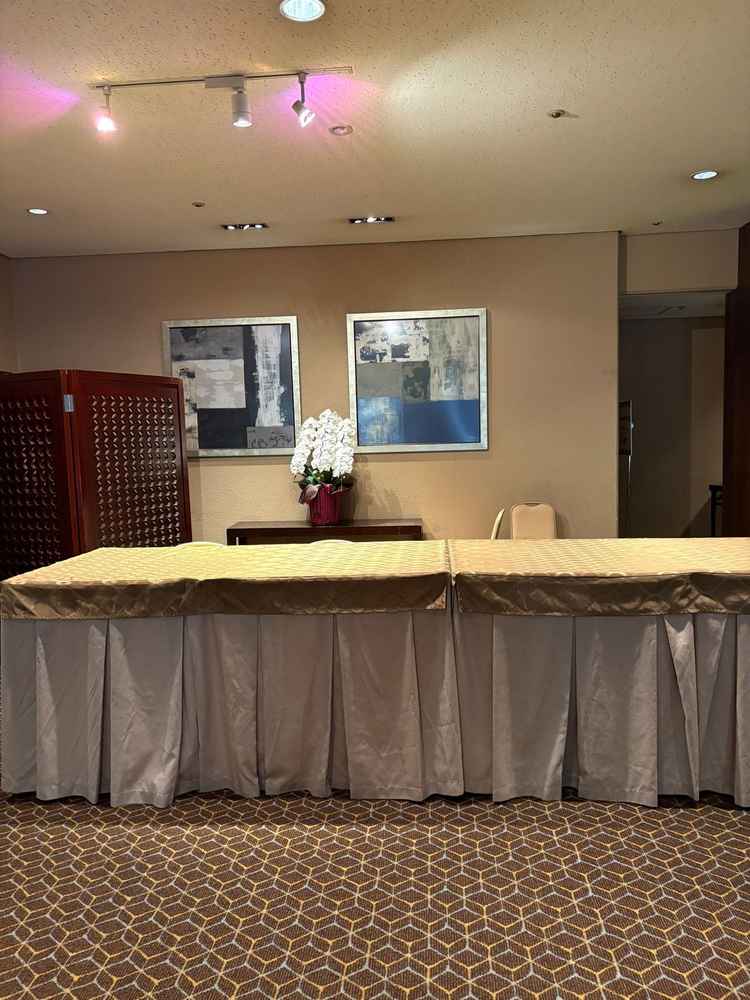 ゲストの受付場所は披露宴会場の入口すぐの所にありました。