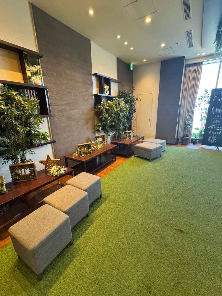 インナーガーデンの写真です。雨天時でも安心して結婚式を挙げれる点がとても良いと感じました！