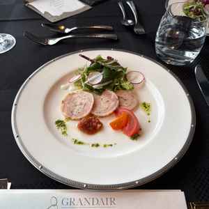 試食の前菜です。美味しく頂きました。