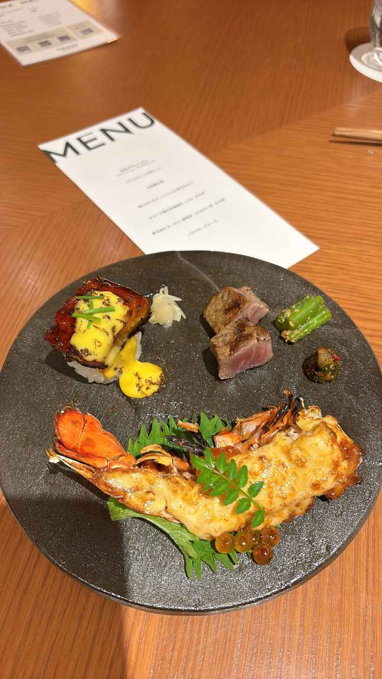 試食で出して頂いたお料理。お箸で食べることのできる和風のお料理がとにかく美味しかったです。