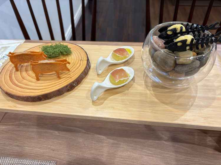 試食。オーダー料理で、どんな料理が来るのか楽しむことができた。