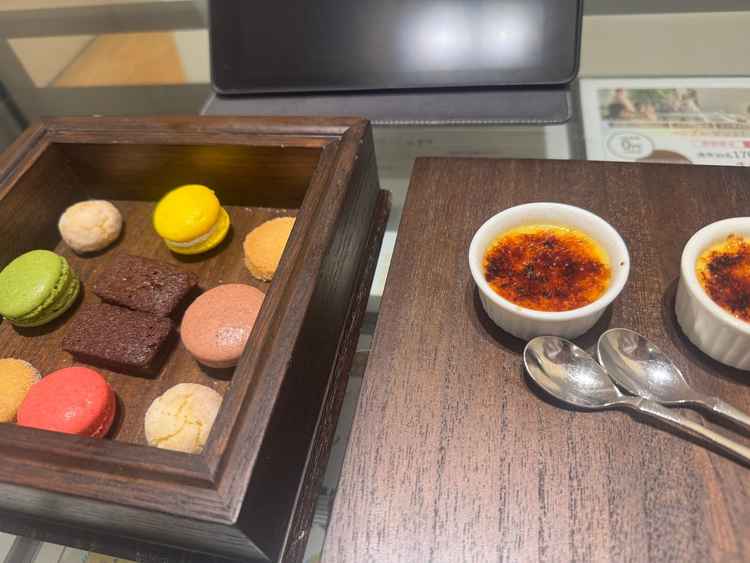 プリンのブリュレがすごく美味しかったです