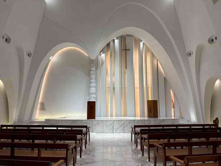 チャペルでの撮影。