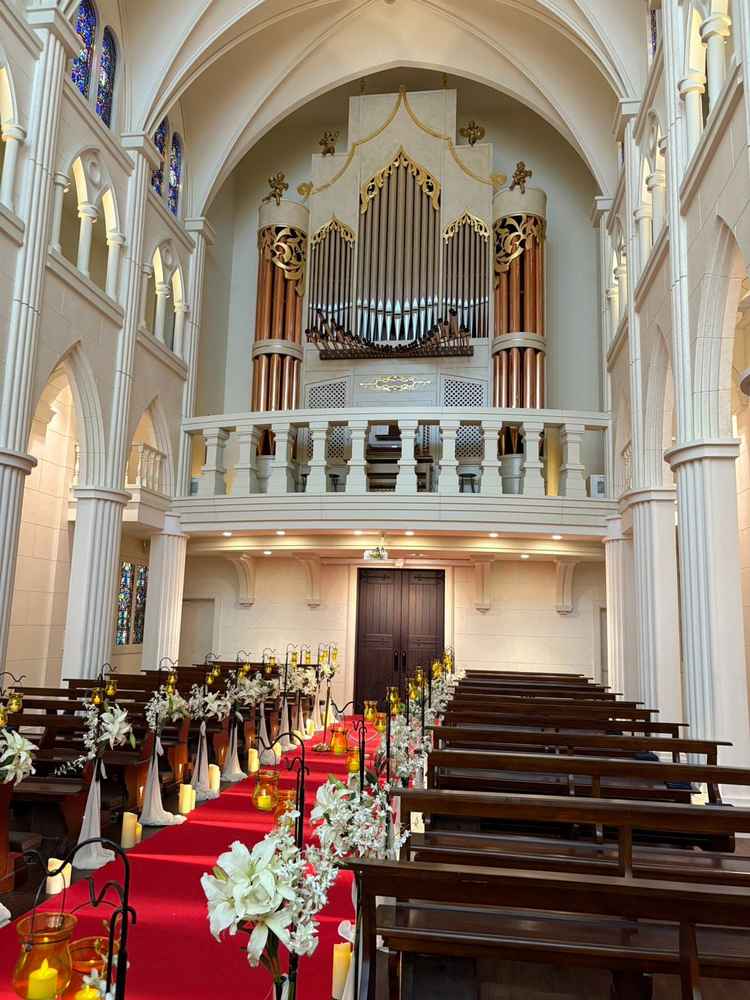 大きなパイプオルガン、当日の演奏が楽しみ！