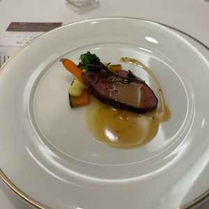 料理は普通。特徴がない。