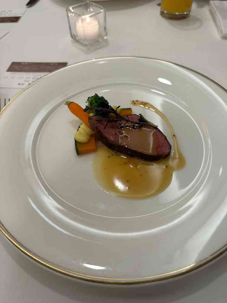 料理は普通。特徴がない。