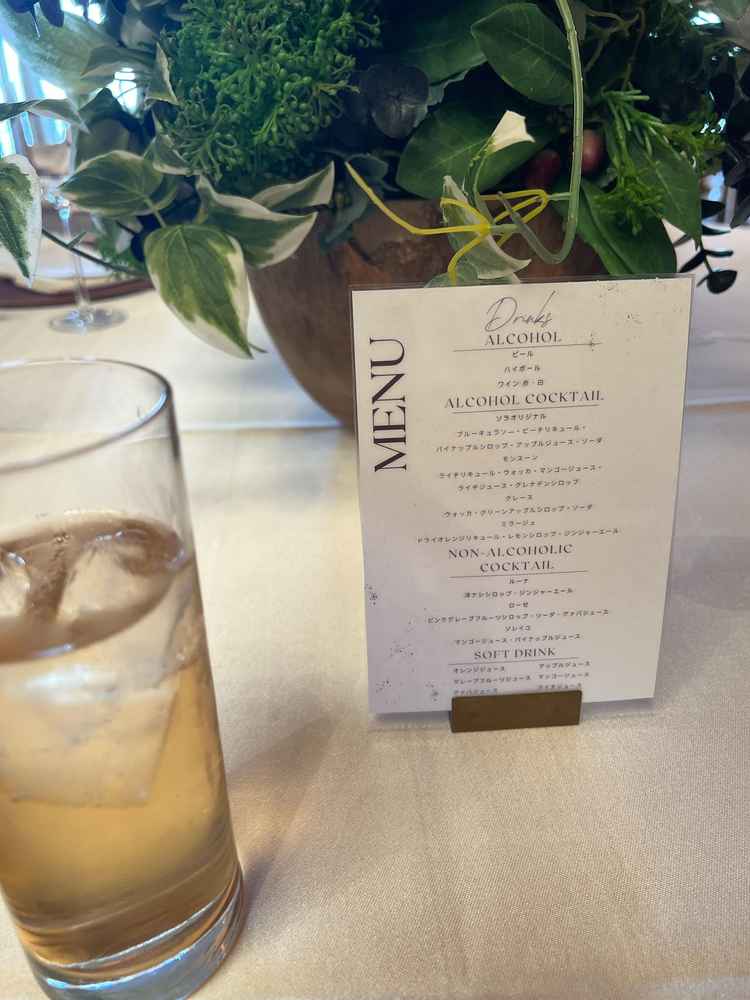 オリジナルカクテルのアルコールメニュー有。ドリンクの種類も豊富で幅広い年齢層に楽しんでもらえそう
