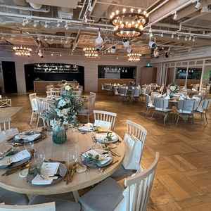 円卓会場の場合、椅子の種類も混合させることが可能であることも教えていただきました。